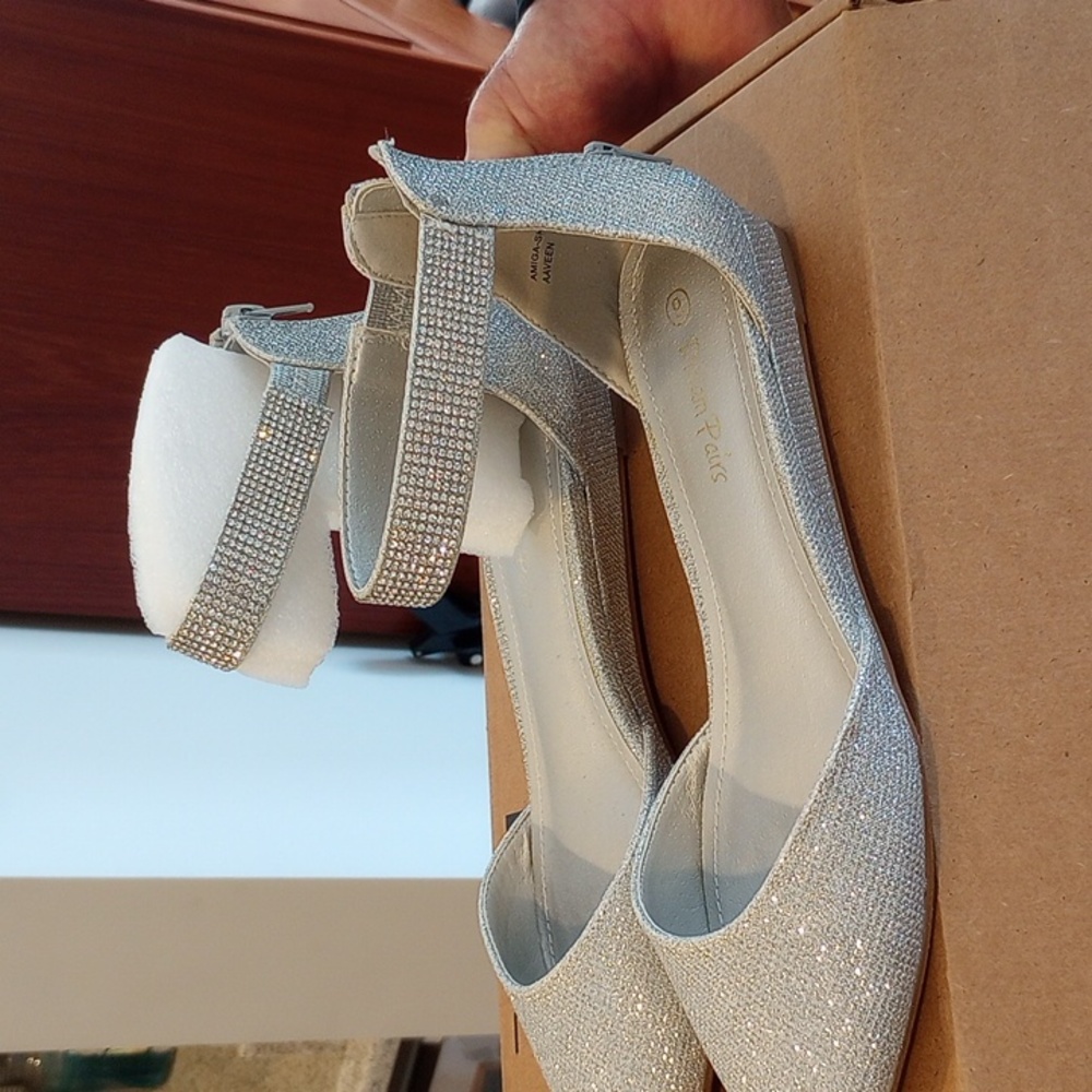 Dress shoes